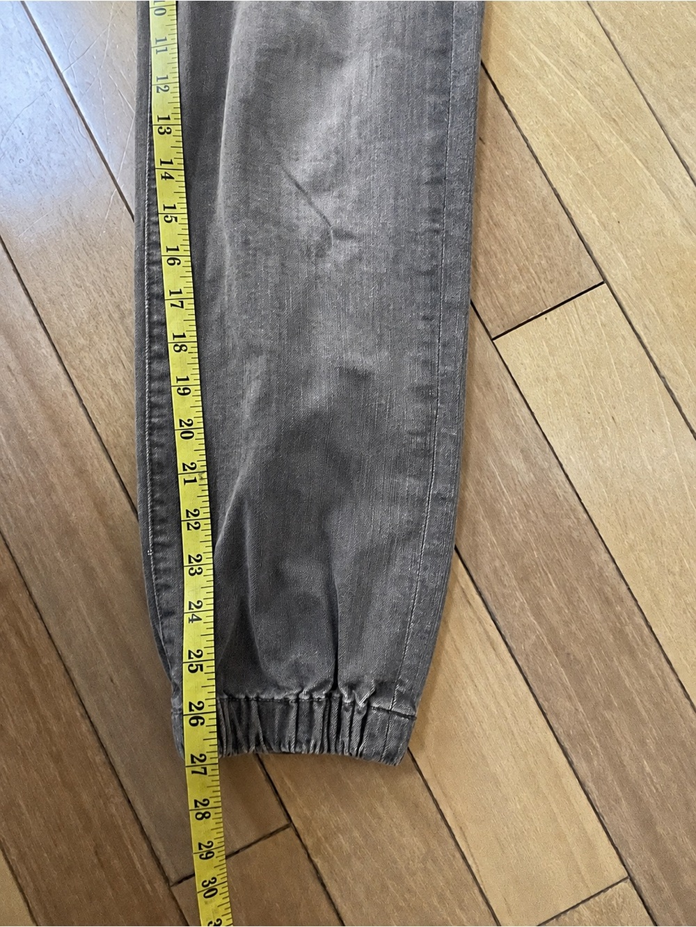 MOTHER Wrapper Patch Springy Ankle Gray Denim Jogger Jeans Size 25 - Picture 8 of 11